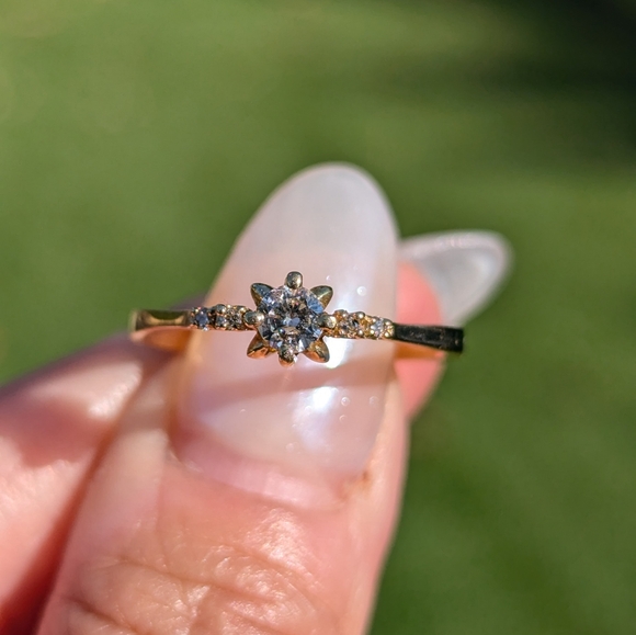 14K Yellow Gold Diamond Engagement Ring - Picture 4 of 9